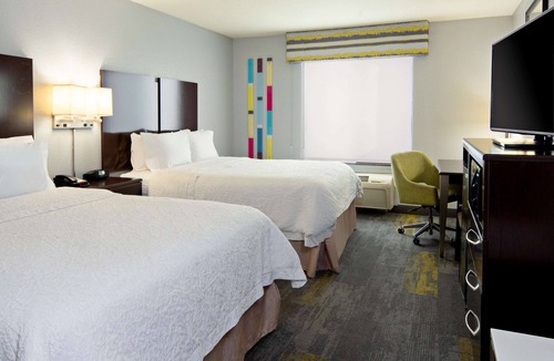 Bakersfield Hotel | Hampton Inn & Suites Bakersfield/Hwy 58, CA