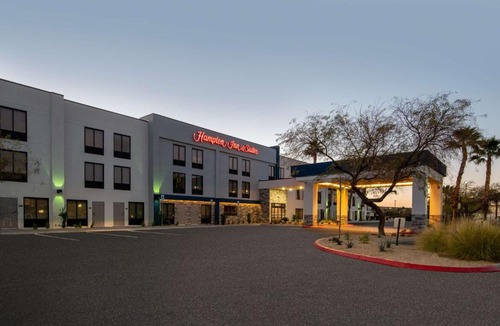 Whitney Ranch Hotel | Hampton Inn & Suites Las Vegas-Henderson