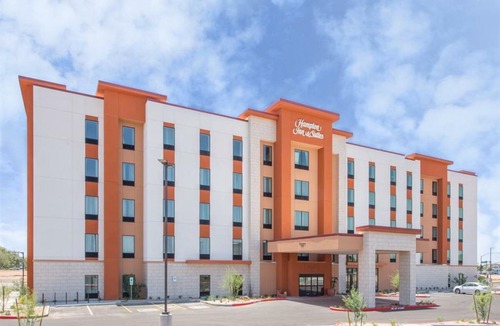 Gilbert Hotel | Hampton Inn & Suites Phoenix/Gilbert