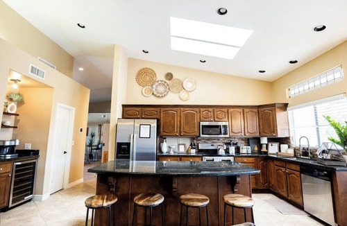 Paradise Park Vista House | Heated Pool & Billiard Room, Near Golf Courses
