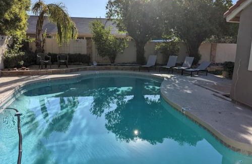 Chandler House | Heated Pool - Spacious, Cheerful Home 5br/3bath