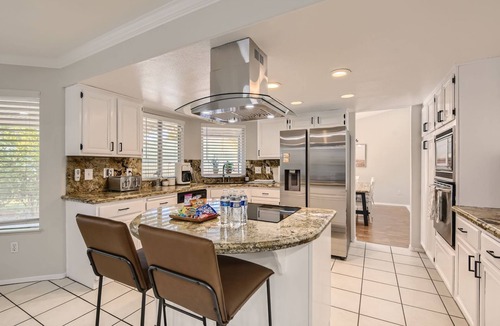 Canyon Gate Villa | Heated Pool with Cabana & GameRoom 15 Min to Strip