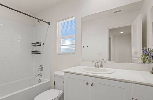 Hemet House | Hemet 3-bedroom beautiful home near Diamond Valley Lake.