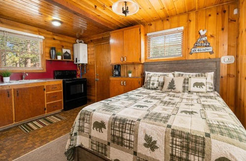 The Village House | Highland Hideaway - Walk to lake and village!