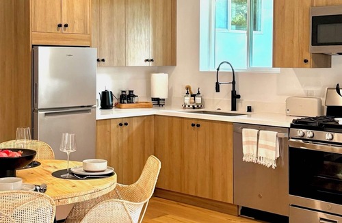 Meiners Oaks Apartment | Hillside Haven - Boutique Spanish Escape