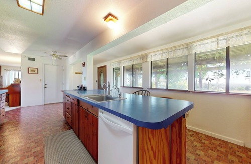 Yolo County House | Hilltop Sierra-View Home: Ranchito Retreat w/Pool
