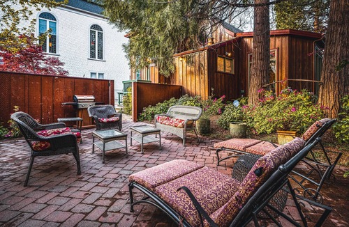 Nevada City House | Historic Downtown Victorian Home