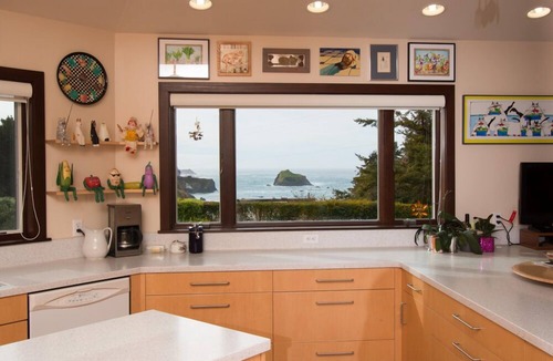 Little River House | Historic La Bella Vista - Walk to Van Damme State Park Beach!