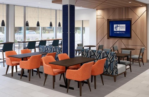 Ridgecrest Hotel | Holiday Inn Express & Suites Ridgecrest - China Lake by IHG