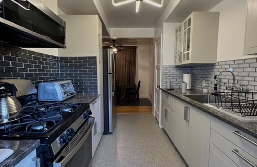Hollywood Apartment | HOLLYWOOD GLORY - Delightful 1-bedroom apartment with AC in Los Angeles