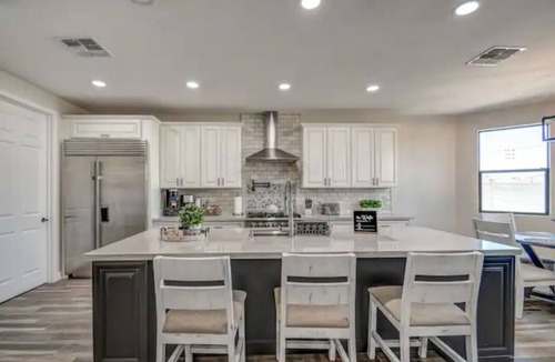 Paradise Valley Village House | Home Away From Home near Mayo Clinic’s