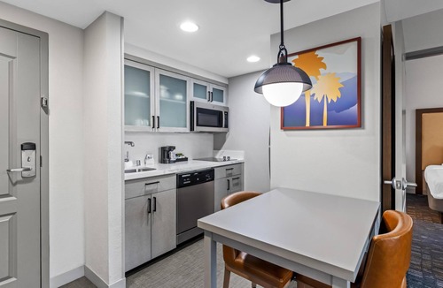 La Quinta Hotel | Homewood Suites by Hilton La Quinta
