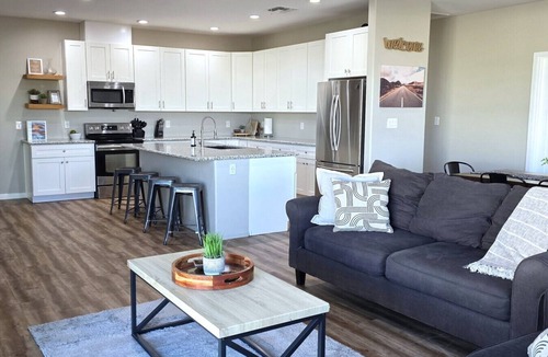 Greenehaven House | Hot Tub w/Lake View, Roof Top Deck, Game Room, W/D