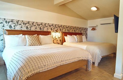 Atlantic Beach Hotel | Hotel Palms