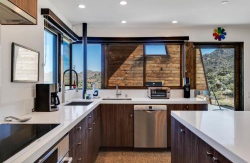 Joshua Tree Highlands House | House of the Moon