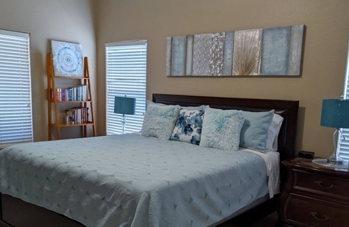 Canyon Trails House | House with pool near MLB Baseball Spring Training, NFL Football Stadium & NASCAR