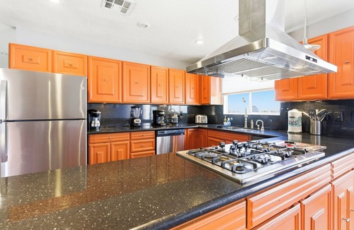 North Las Vegas Villa | Huge 6-BDR Villa with Pool