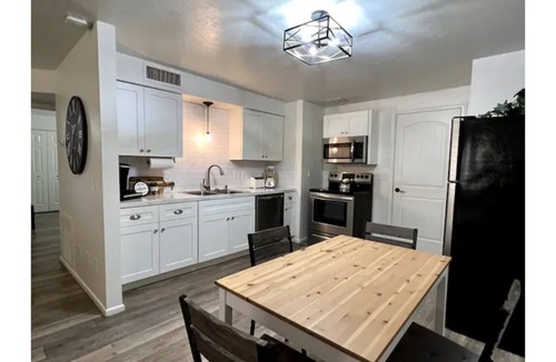 Sahuarita House | Hummingbird Haven - Cozy, quiet 2 bedroom Condo.