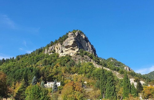 Annot Other | In a quiet, green setting, pretty Provencal country house