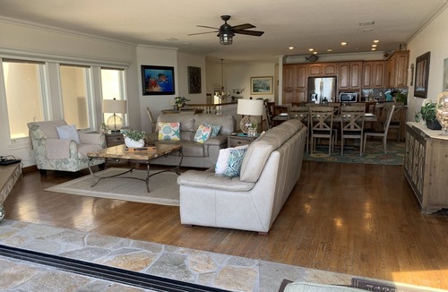 Townsite House | Incredible Ocean Views! Air Conditioning! Steps to the Sand! On The Strand