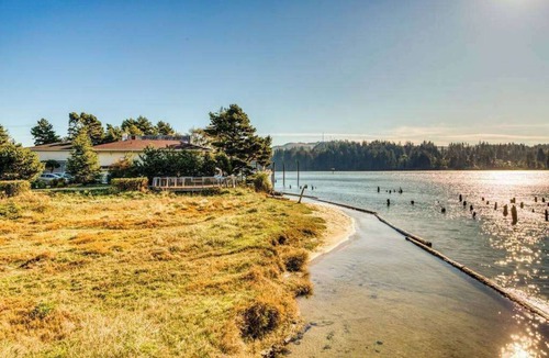 Florence Apartment | Incredible Riverfront Oasis with Wraparound Deck & Cozy Interior