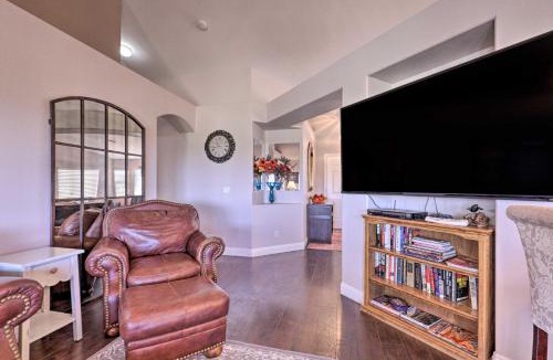 Townsite House | Incredible Strip View, Peaceful Poolside Escape