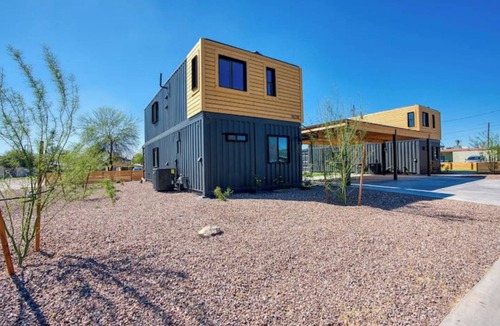 North Mountain Apartment | Industrial Container Lodge