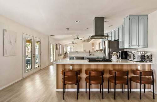 Joshua Tree House | INTRVL Outpost: Pickleball Court, Hot Tub & Outdoor Cinema