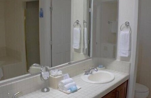Arcadia Hotel | Inviting 2BR Condo with Tennis Courts in Scottsdale