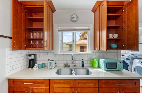 Mid Central House | Jie choice's - Pasadena 2b1b Peace Pad