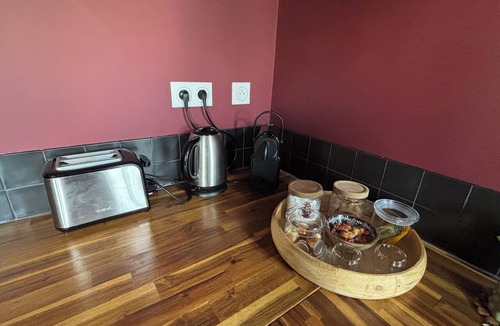 Santy - La Plaine House | * Jules' Workshop * Loft-style home, Chic, Cozy, Intimate, Spa-like