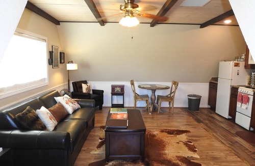 Julian Apartment | Julian, CA Historic Apple & Gold Mine Town A-Frame 1-Bed, Pets Okay