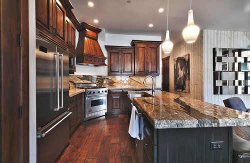 Park City House | Juniper Landing Towhome - Next to Waldorf Ski Lift - Pool/Hot tub/Gym