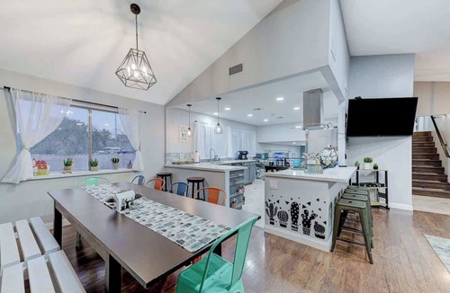 Chinatown House | Kasa Kactus - 3 miles from strip