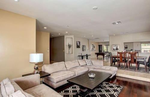 Paradise Valley Village House | Kierland Villa · North Scottsdale Home w/Pool~Walk to Kierland Area