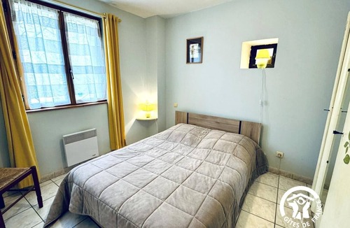 Greffeil House | L'Amandier - GREFFEIL