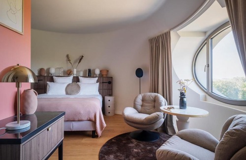 Pire-sur-Seiche Hotel | L'EssenCiel