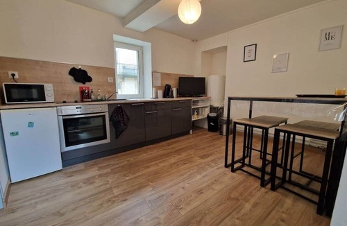 Gray Apartment | La Casa Triplex" accommodation
