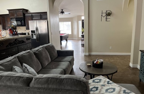 La Buena Vida House | La Casa Verde, Pool, Cardinal Stadium, casino, Desert Diamond Arena and more.