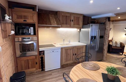 Longefoy Apartment | La Dorbluche duplex apartment 10-11 person 2km from the slopes