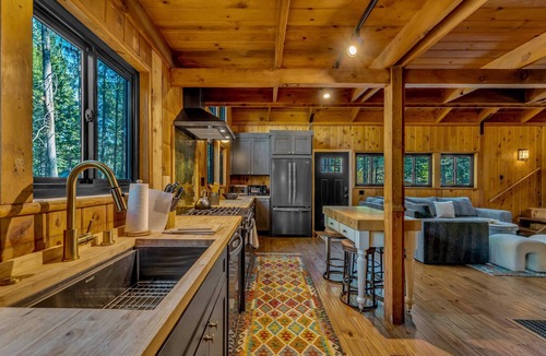 Chamberlands House | Laid-Back Tahoe Stay | Near to Lake & EV Charger!