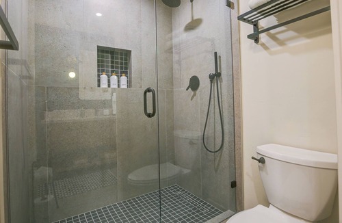 Lake Arrowhead Condo | Lake Arrowhead Condo w/ Community Pool & Fireplace
