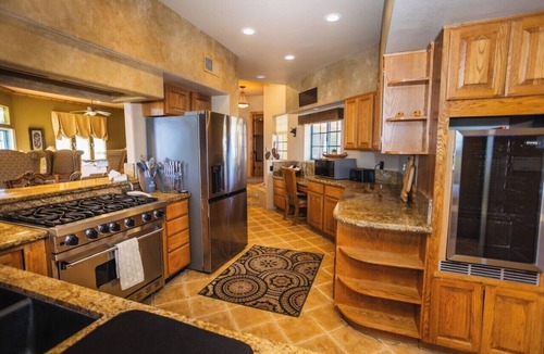 Havasu Foothill Estates House | Lake Havasu Dream Home Retreat with Stunning Pool Oasis SECURE BOAT/TOY PARKING