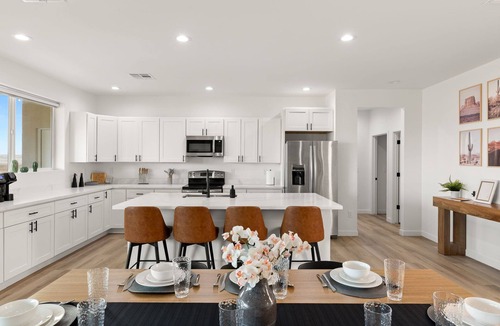 Greenehaven House | Lake Peek + Chic New Retreat + Hot Tub 2 Master Suites+Boat Garage+Game Haven