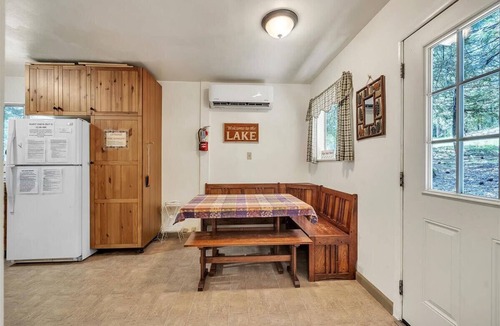 Nevada City Cabin | Lakefront Cabin w/Dock, Kayaks & Full Kitchen