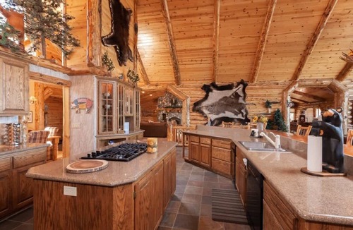 Boulder Bay House | Lakefront Luxury Private Dock, Spa & Game Room