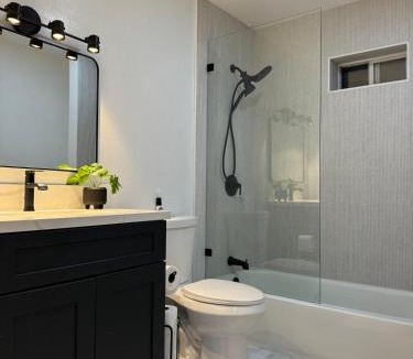 Fawnskin Ski Chalet | Lakefront Oasis