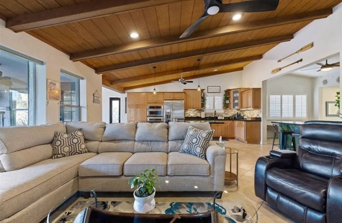 Dobson Ranch Villa | Lakefront Resort Villa - Heated Infinity Pool & 8-Seat Spa - Kayaks - 4BR