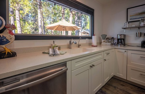 Glencoe Cabin | Lakemont Escape! | Hot Tub + Lake Privileges