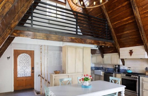 Lake Arrowhead House | Lake’s Edge Lodge | FIFA Ready!